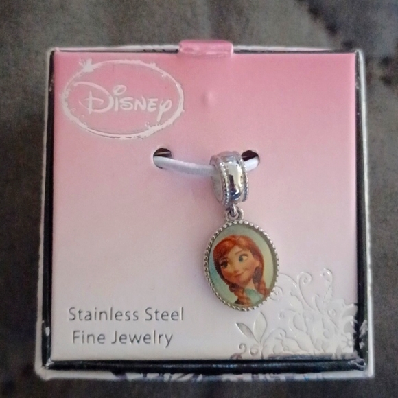 NEW Disney Stainless Steal Dangle Bead Charms Set of 5, Frozen, Tinkerbell, Anna - Picture 2 of 7